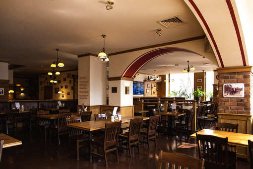Ресторан Пражка. Основной зал до 208 человек. Фото 1
