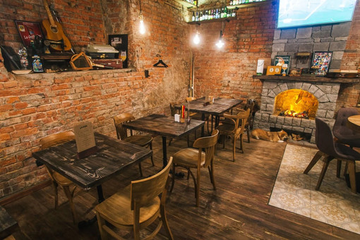 Пауэль Квак Паб / Pauwel Kwak Pub. Каминный зал до 55 человек. Фото 1