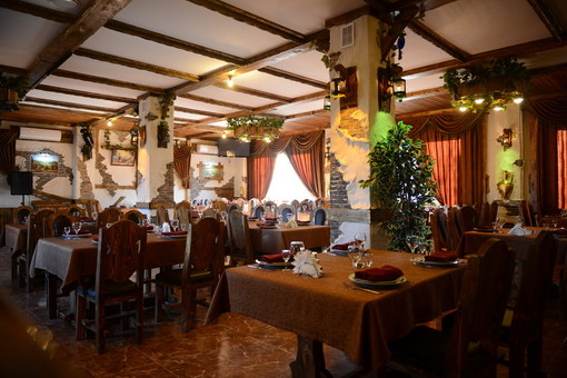 Ресторан Азалия. Основной зал до 120 человек. Фото 3