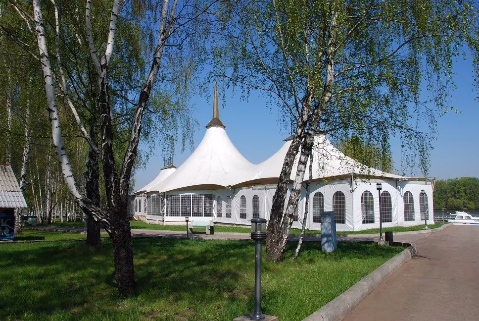 Яхт Клуб Водник Шатёр Римини