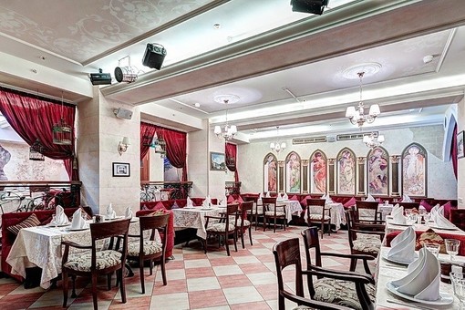 Ресторан Бахтриони. Красный зал до 60 человек. Фото 1