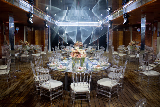 Банкетные залы Яхт Ивент / Yacht Event. Банкетный зал на нижней палубе ресторана Ласточка до 150 человек. Фото 5