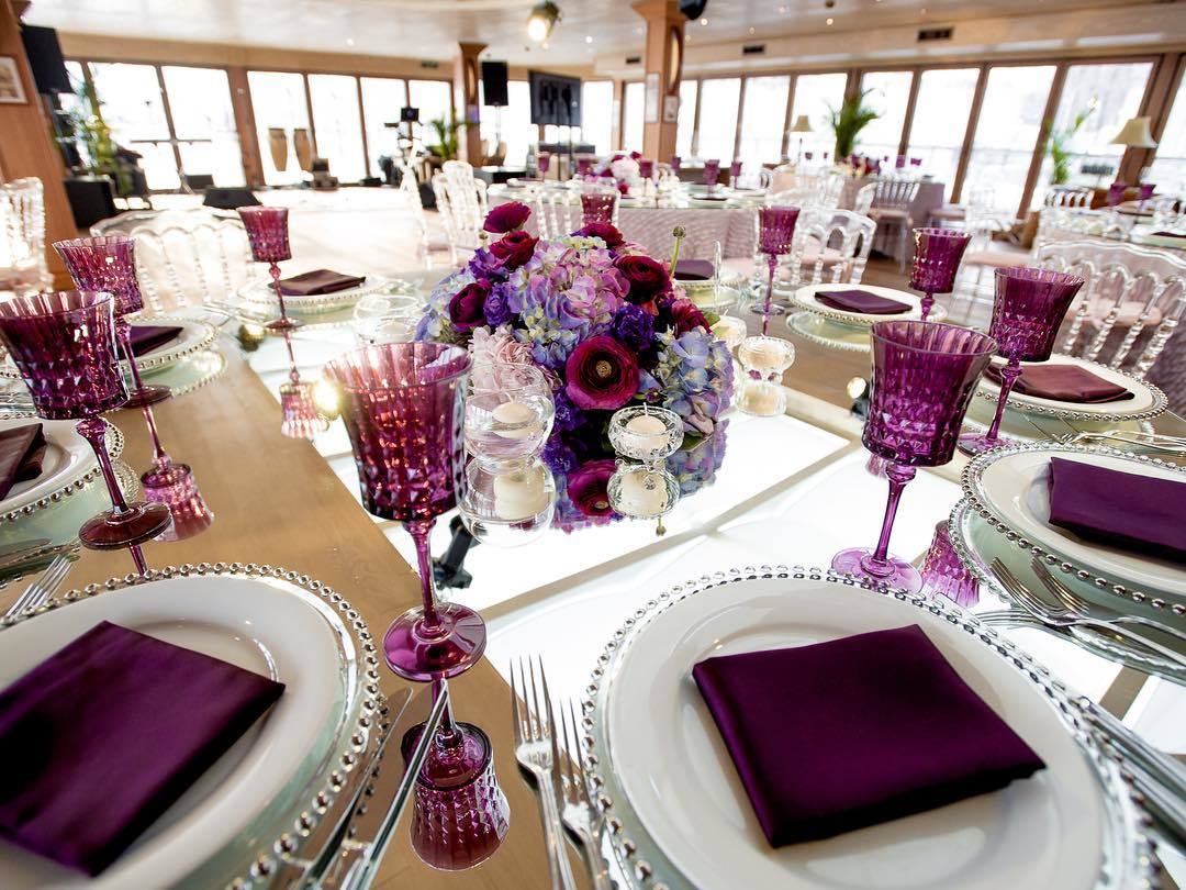 Банкетные залы Яхт Ивент / Yacht Event Всесезонная веранда на верхней палубе ресторана Чайка