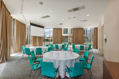 Банкетные залы отеля Хилтон Марина / DoubleTree by Hilton Moscow - Marina. Сосновый бор и Вишнёвый сад до 40 человек