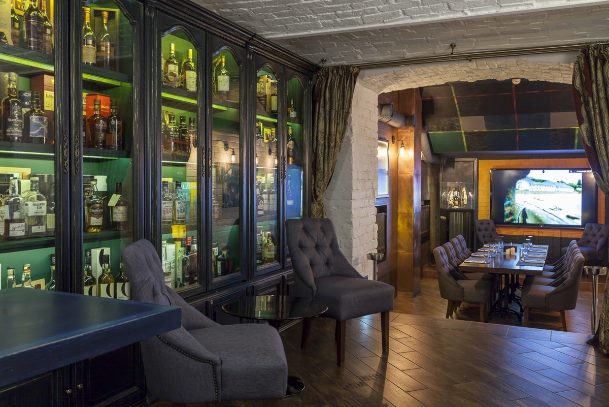 Ресторан Виски Румс / Whisky Rooms VIP-комната