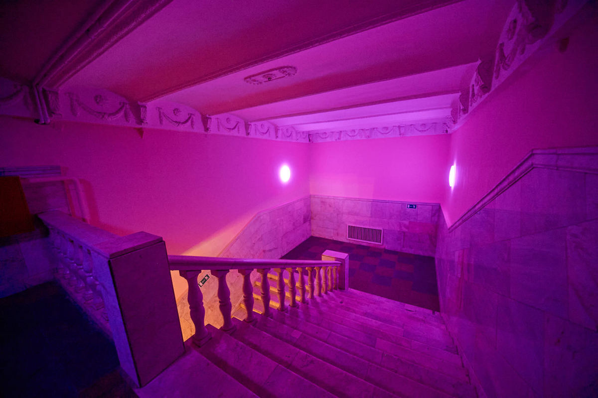 Банкетный зал ДК Кристалл Парадная лестница