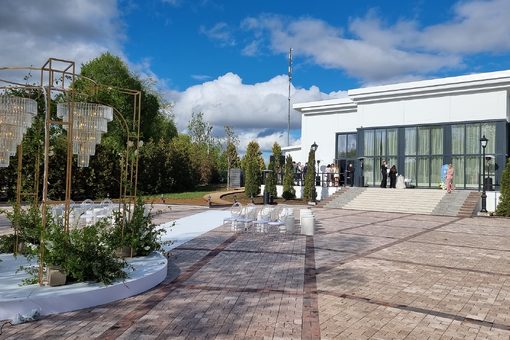 Загородная площадка Гоэлро ⨯ Банкет Сад. Выездная регистрация